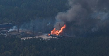 В Литве загадочно взорвались восемь цистерн с польским газом (видео)
