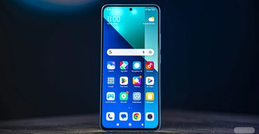 Лучше, чем iPhone: недорогой смартфон с большой батареей стал еще дешевле