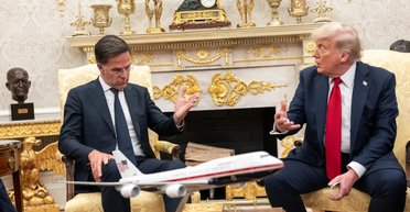 США може вийти з НАТО: Трамп обговорить це з Рютте вже сьогодні, — Білий дім (відео)