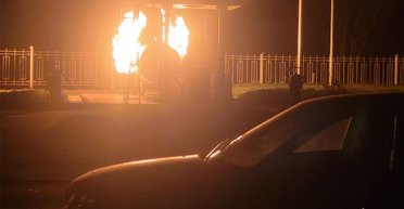 Подвійний удар балістикою по Одещині: горить АЗС, збільшилася кількість постраждалих (фото)