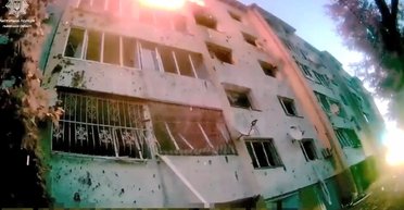 Горело и дымило: полиция показали первые кадры после обстрела Львова (видео)