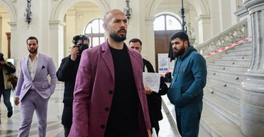 Усього три слова: дівчина жінконенависника Ендрю Тейта розповіла, чому пішла від нього