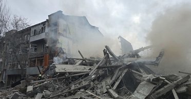 ЗС РФ атакували Харків: зафіксовано влучання в багатоповерховий будинок, подробиці