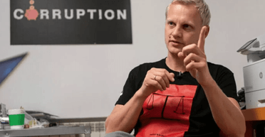 Шабунина признали непригодным к службе в армии из-за родинок, — журналист Владимир Бойко