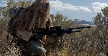 "Жінки стріляють краще": снайперка "Конор" розповіла про полювання на окупантів (відео)