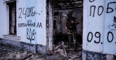 ВС РФ устраивают лобовые штурмы и пытаются обойти город: 24-бригаду ВСУ перебросили в Часов Яр