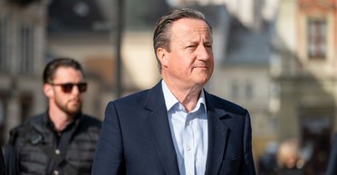 "Вирус Макрона": Почему Европа становится жестче к России, чем США — как "зажигает" Кэмерон в Киеве