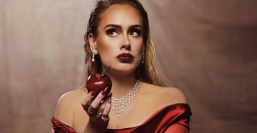 Хіт Адель може зникнути зі стримінгів: що сталося (відео)