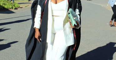 "Подарок от Бога": студентка успела потратить случайно полученный грант на $1 млн (фото)