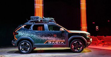 Новый Duster получил яркую внедорожную версию в раллийном стиле (фото)