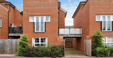 Незвичайний будинок на острові викликав подив у покупців: що з ним не так (фото)