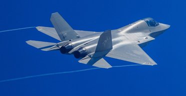 Фундамент ВПС НВАК: китайський стелс-винищувач J-35A дебютував на публіці (відео)
