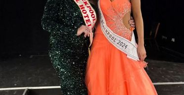 "Як дві краплі води": дочка виграла той самий конкурс краси, що й мама, але через 40 років (фото)