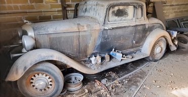 Винтажный довоенный Dodge завелся и поехал после более 50 лет простоя (видео)