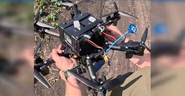 "Нетривиальная" тактика: ВСУ начали использовать тяжелые FPV-дроны, которые несут по 5 кг (видео)