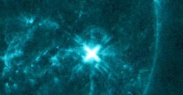 Потужний вибух на Сонці спричинив масштабне відключення зв'язку на одному континенті (відео)