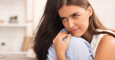 5 ознак того, що ви потай комусь не подобаєтеся: як розшифрувати приховані сигнали