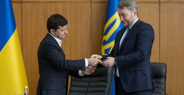 Спрыгнуть с поезда. Почему губернаторы покидают команду Зеленского