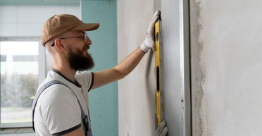 Деякі зарплати в Україні зросли до 60 тисяч гривень: які спеціалісти отримують найбільше