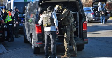 Продавал двигатели для БПЛА: в Германии арестовали мужчину, помогавшего РФ обходить санкции