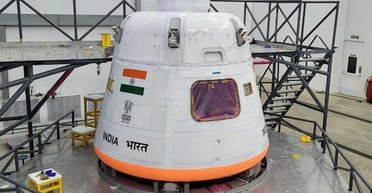 Індія завершила складання космічного корабля: він уперше відправить на орбіту індійців (фото)