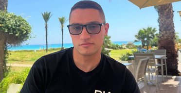 СБУ навідалася до блогера, який розкритикував хвилину мовчання: з'явилося його вибачення (відео)