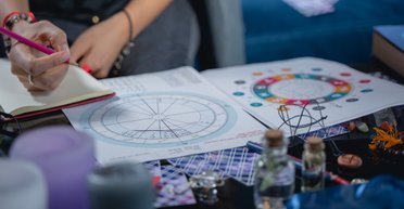 Гороскоп для всех знаков Зодиака на 11 октября 2025 года