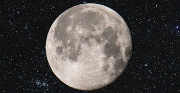 Росія хоче побудувати АЕС на Місяці: коли планують реалізувати амбітні плани