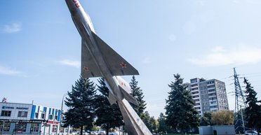 Росія розширює секретну авіабазу біля Москви: що відомо