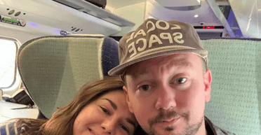 Пара нашла "лазейку", как жить в красивых домах и не платить за аренду (фото)