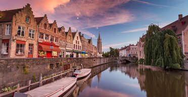 Украинка раскритиковала европейскую страну, где не может выйти замуж (фото)