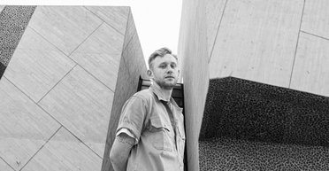 Вместе с Сидни Суини: Александр Рудинский сыграет в экранизации аниме от Netflix