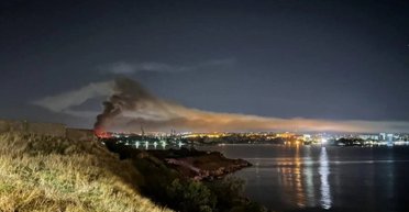Взрывы в Крыму: появились спутниковые снимки Севастопольского морского завода (фото)