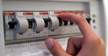 1,2 млрд гривен долгов: в Yasno рассказали, сколько киевлян и днепрян останутся без света