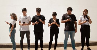 Топ 15 найпродаваніших телефонів усіх часів: iPhone не на першому місці (інфографіка)