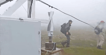 Писали в чат: фанати онлайн-трансляції допомогли врятувати життя туристу на Алясці (відео)