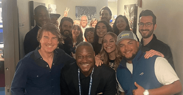 Рідкісна поява: Том Круз зʼявився на публіці із сином (фото)