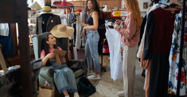 Соромно чи солідно: топ 5 речей, які потрібно знати про секонд-хенди