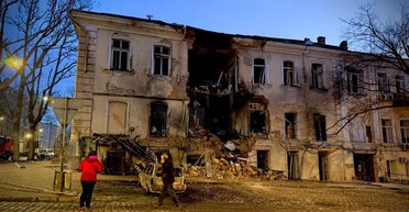 Атака росіян на Одесу: постраждали троє людей, пошкоджено 12 будинків (фото)