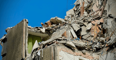 Пригодна для проживания: в Одессе завершили работы в части дома, куда попал "Шахед" (фото)