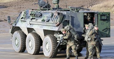 "Леопарды" и новые бронемашины: в Бундестаге ФРГ призвали предоставить Украине больше техники