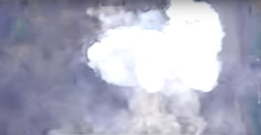 ССО скоригували: HIMARS ущент рознесла командно-штабну машину Р-149 АКШ (відео)