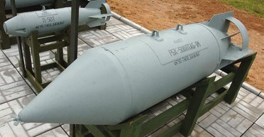 Летит 50 км: ВС РФ активно применяют кассетные авиабомбы РБК-500 (видео)