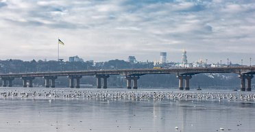 У Мінрозвитку громад та територій повідомили, хто відповідає за міст Патона в Києві