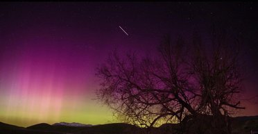 Эксперимент над человечеством: конспирологи нашли свое объяснение ярким полярным сияниям