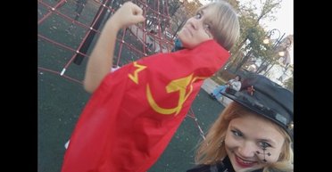 "На костях друзей": в Мариуполе молодежь устроит "вечеринку" в стиле СССР возле Драмтеатра (видео, фото)