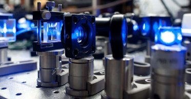 Бесконечная ядерная энергия: в США испытывают самый мощный в мире лазер