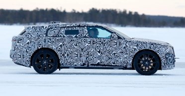 Новый электромобиль Range Rover на 500 сил заметили до премьеры (фото)