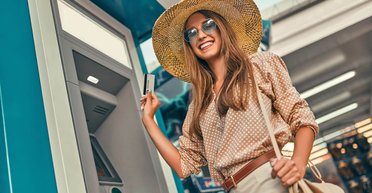 На будь-який випадок. Як не переплатити за допомогою кредитної картки і при цьому завжди бути при грошах