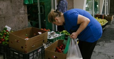 Несмотря на замедление инфляции, в Украине дорожают продукты: данные статистики (инфографика)